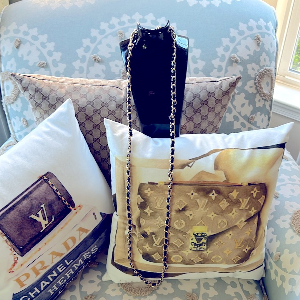 Black and Gold Braided Crossbody Chaie
